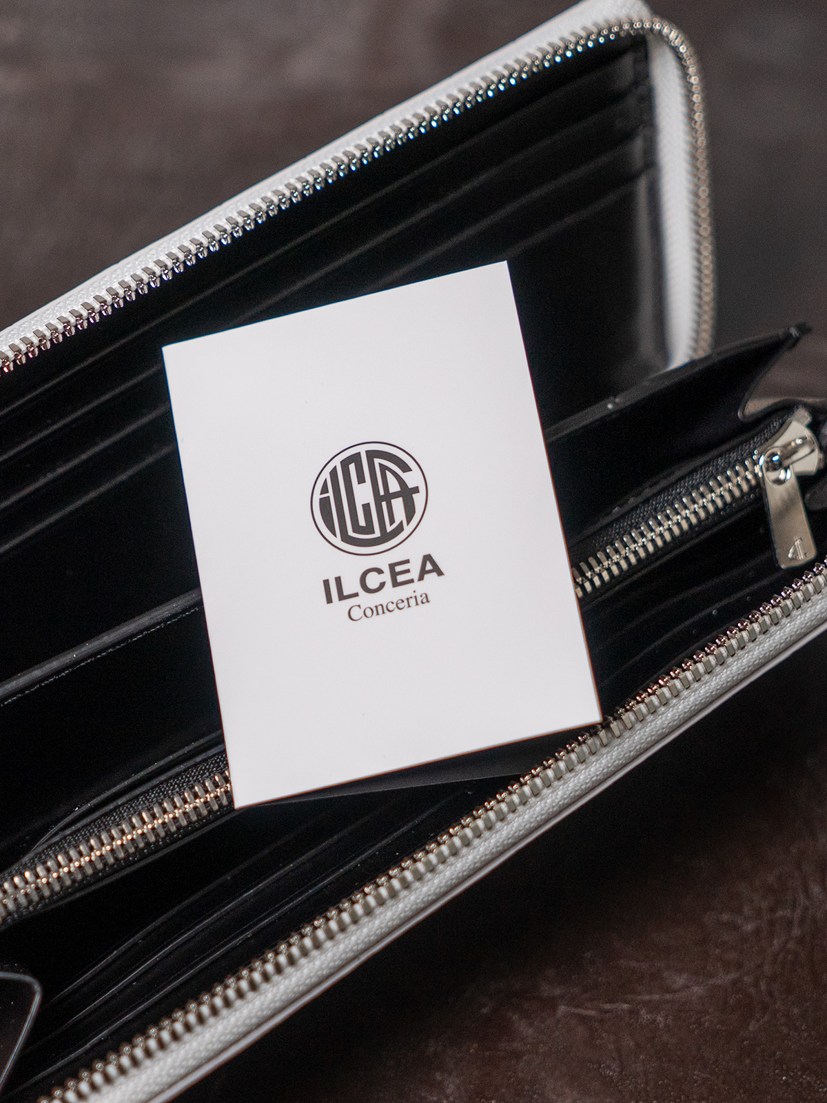 ヒマラヤクロコダイル ラウンドファスナー長財布