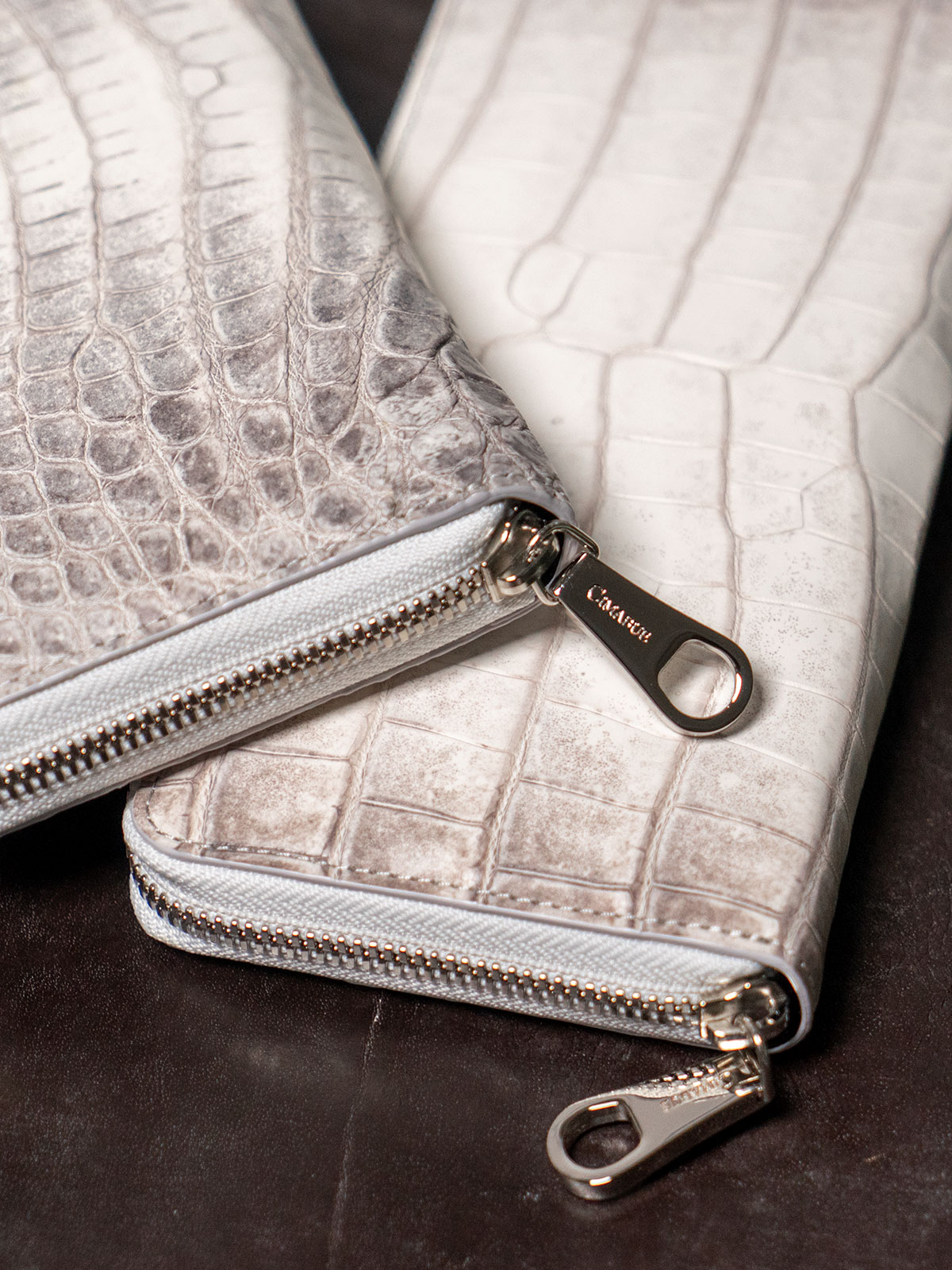 ヒマラヤクロコダイル ラウンドファスナー長財布