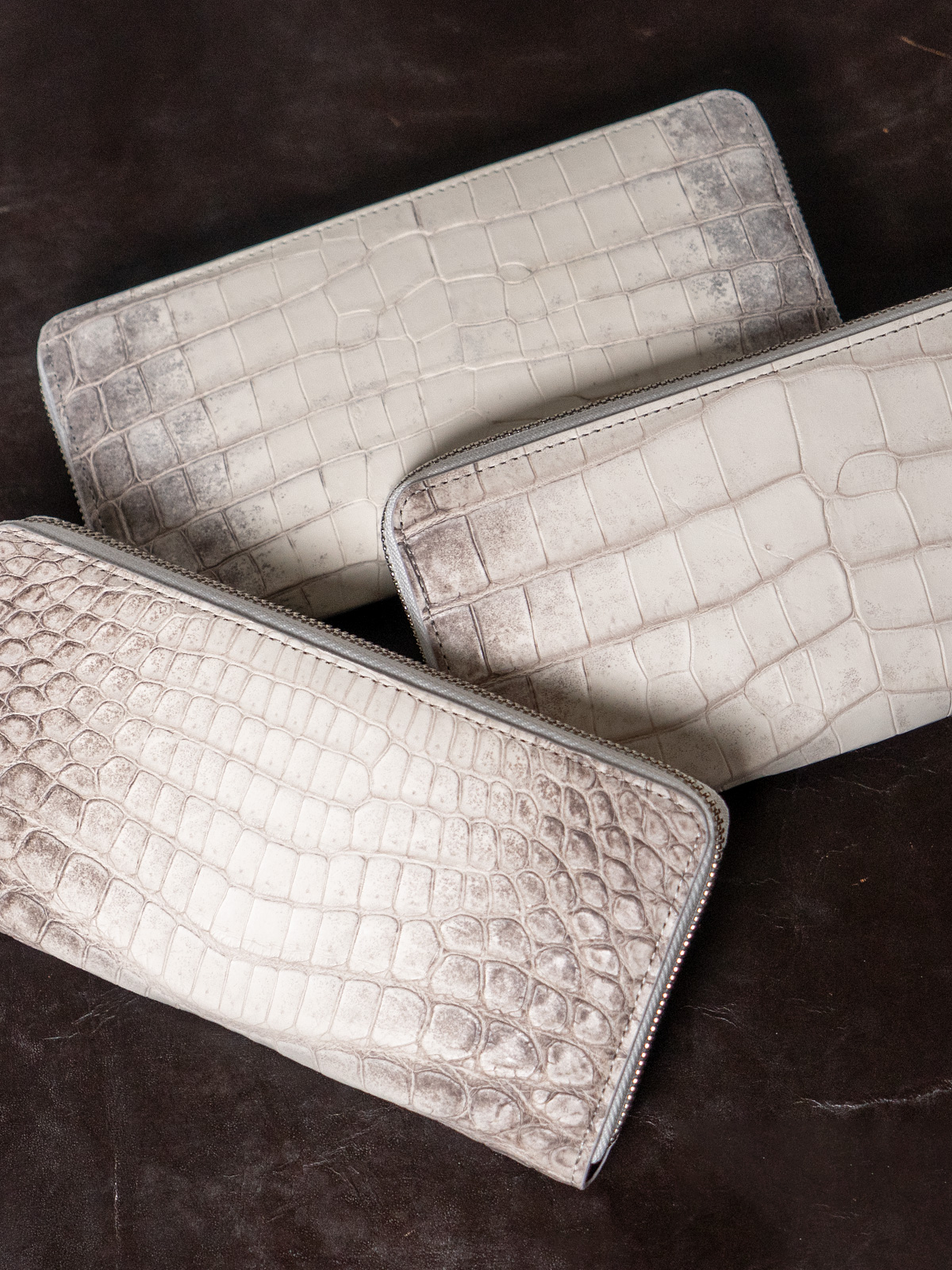 ヒマラヤクロコダイル 長財布 ホワイト