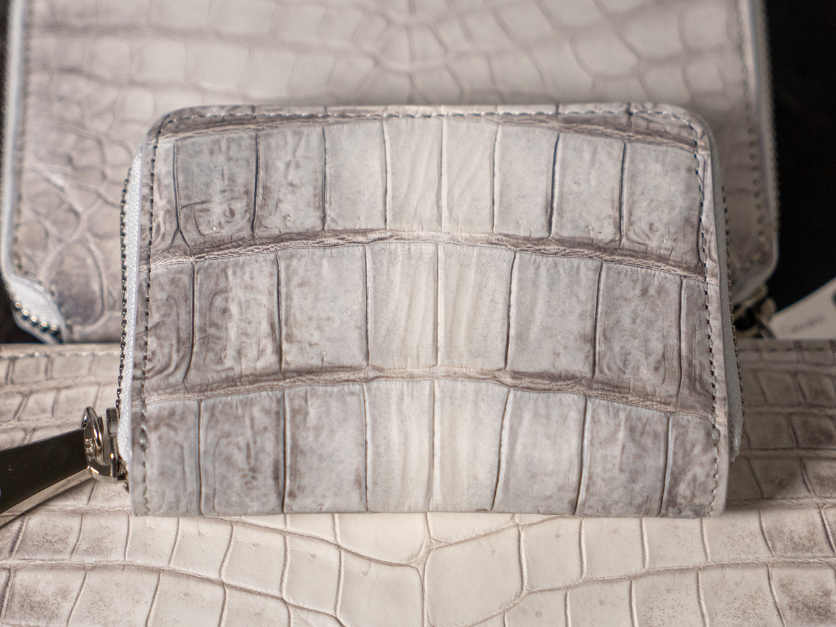 ヒマラヤクロコダイル RFミニウォレット 素材