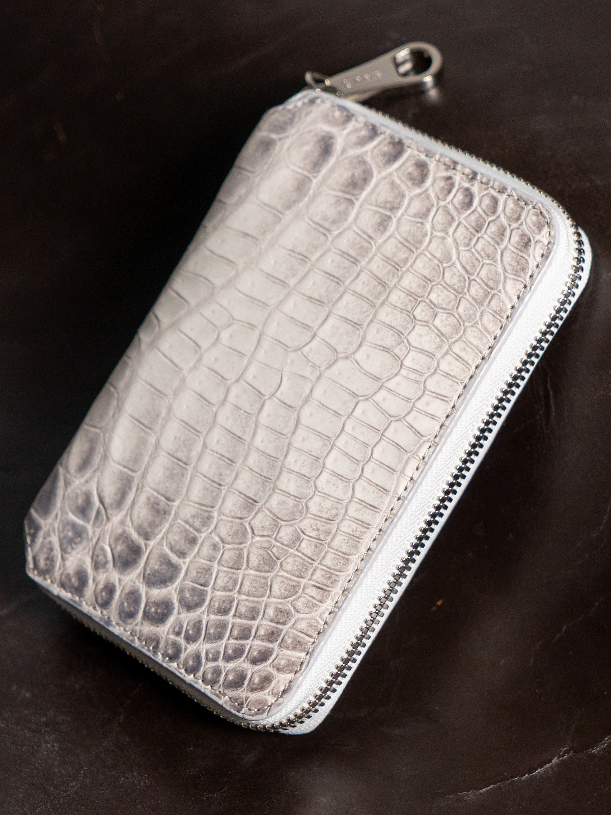 ヒマラヤクロコダイル ミドルウォレット ホワイト