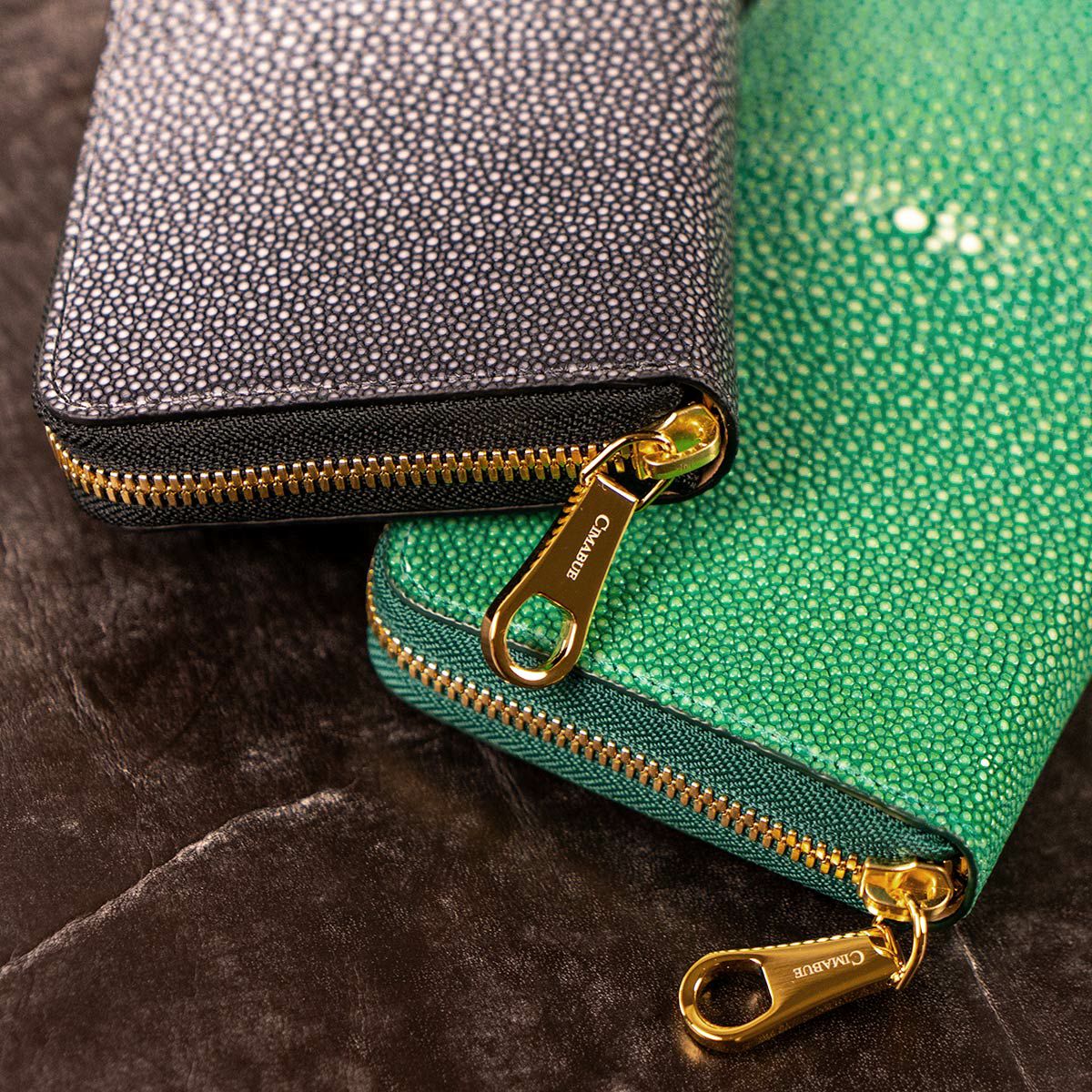 ガルーシャ長財布　ゴールドファスナー