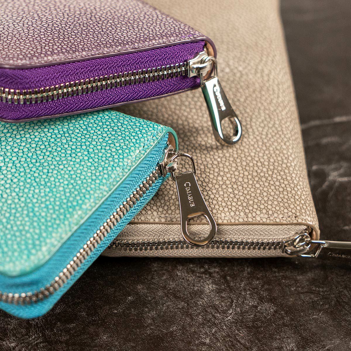 ガルーシャ長財布　シルバーファスナー