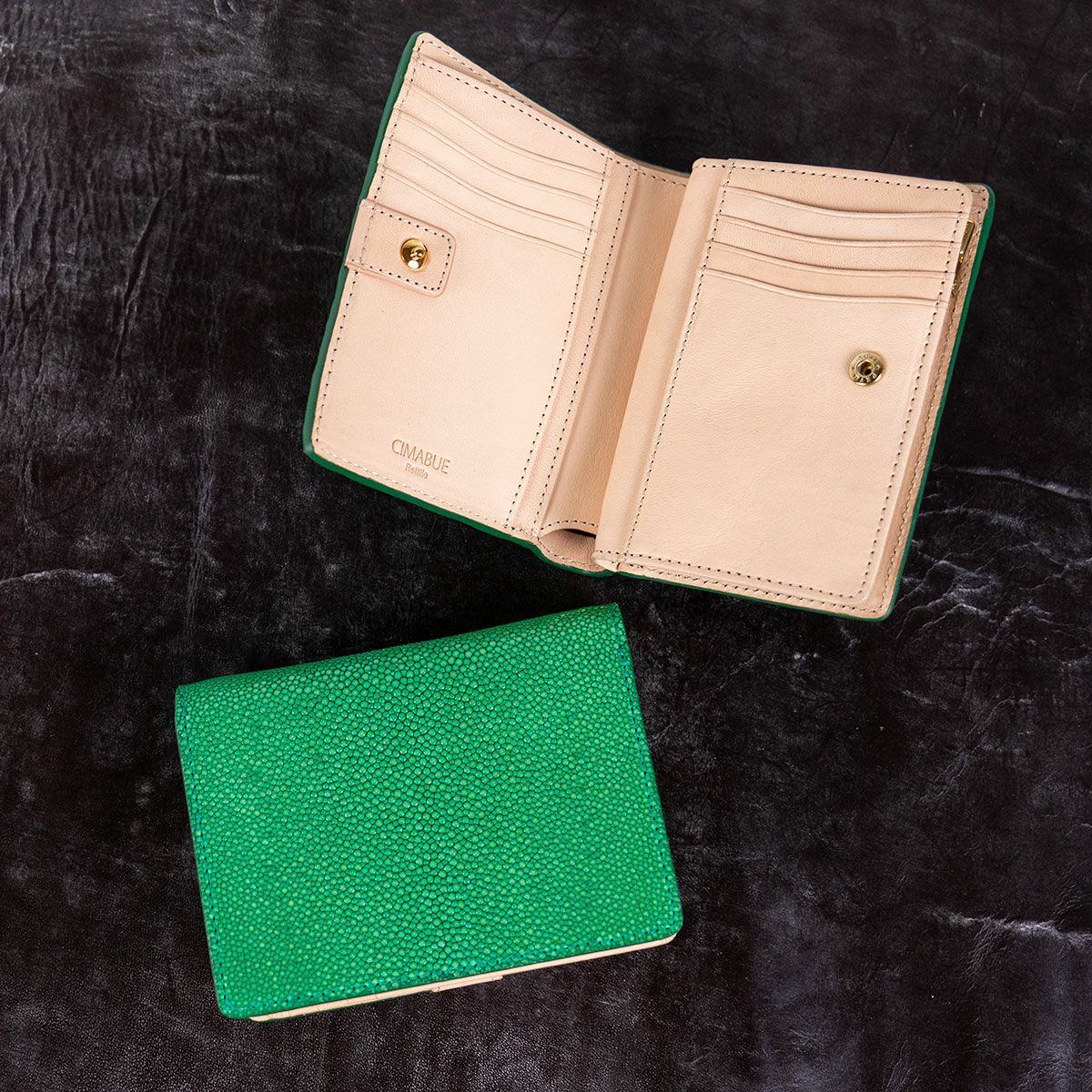 ガルーシャ深札入れ